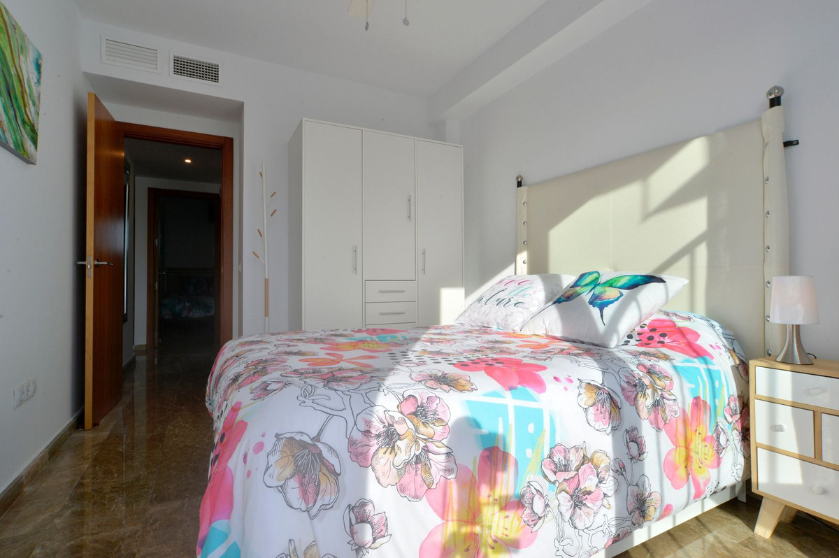 2 Bedroom Apartment for Sale in Estepona — 4