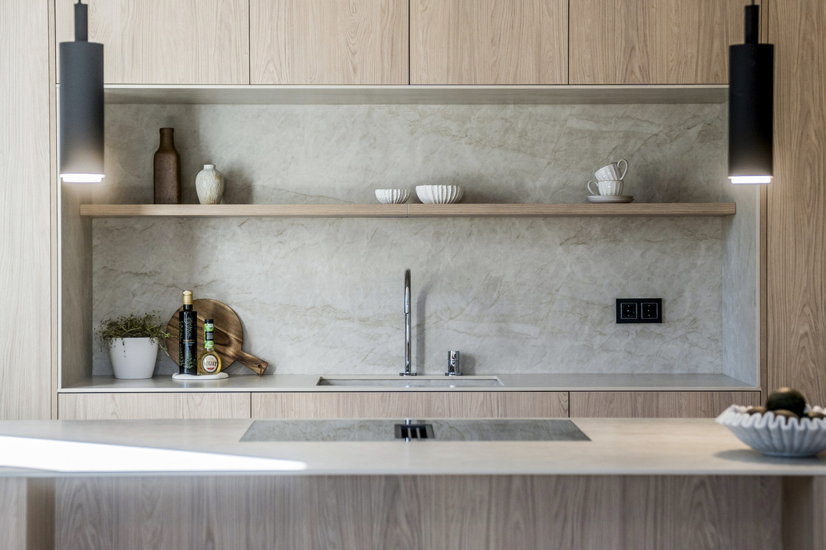 3 Bedroom Apartment for Sale in The Golden Mile — 7