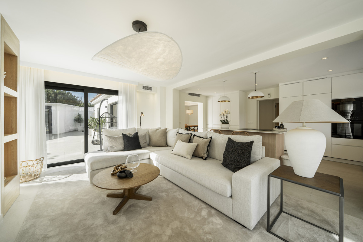 5 Bedroom Villa for Sale in San Pedro de Alcántara — 4