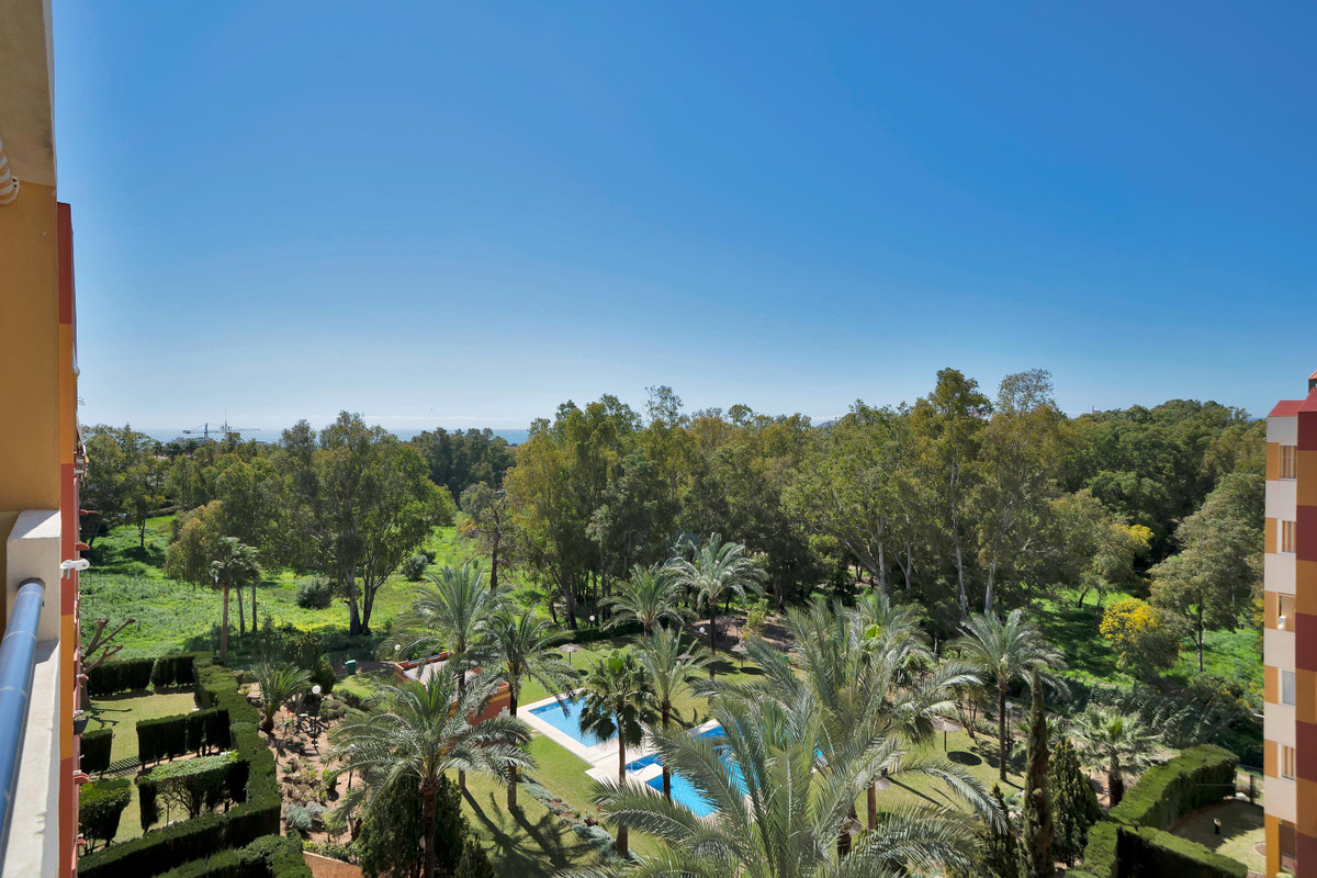 2 Bedroom Apartment for Sale in Estepona — 4
