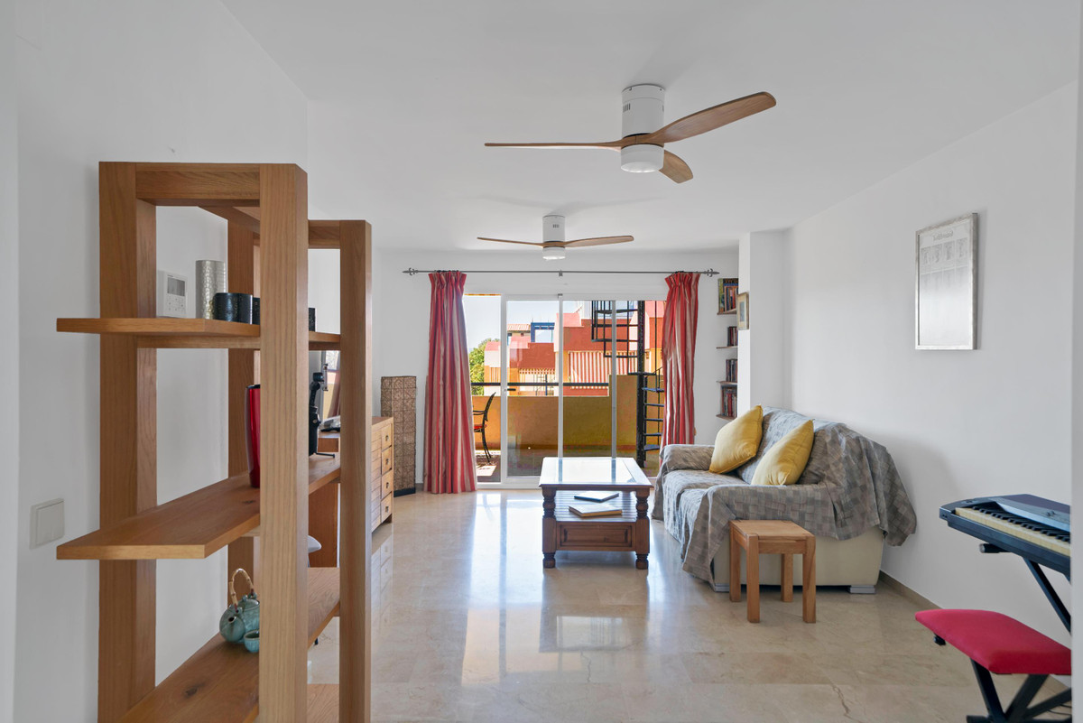 2 Bedroom Apartment for Sale in Estepona — 5