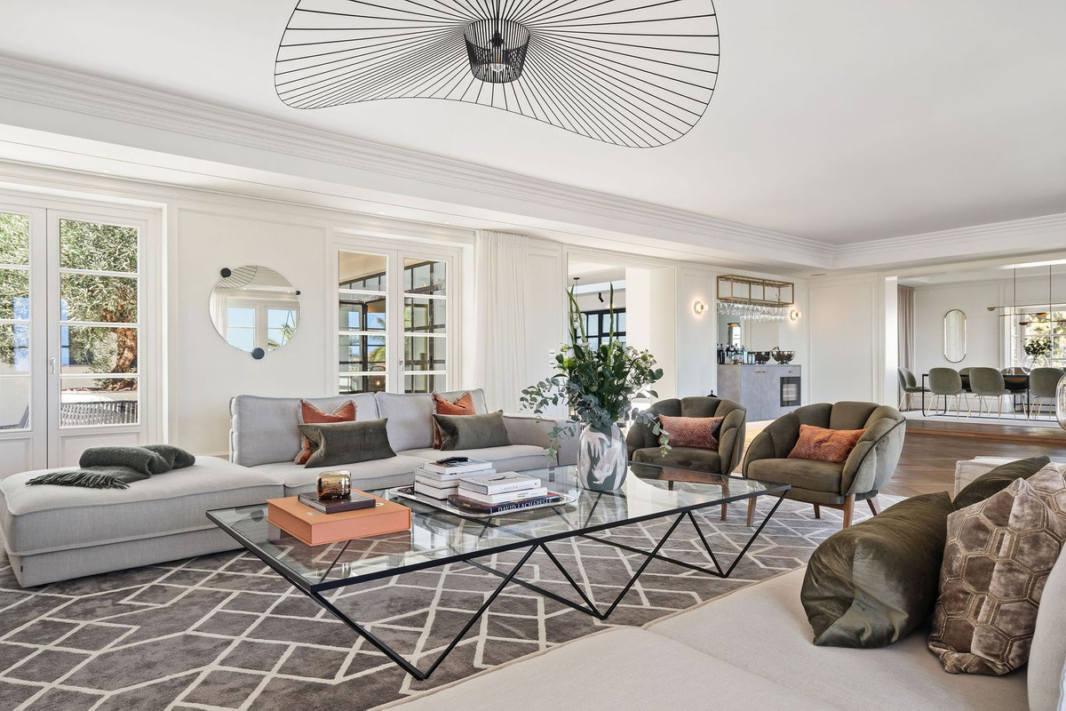 6 Bedroom Villa for Sale in Sierra Blanca — 5