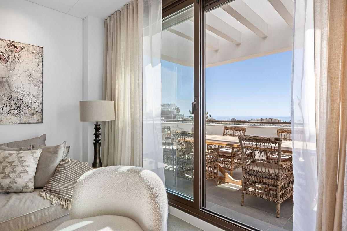 3 Bedroom Apartment for Sale in Estepona — 9