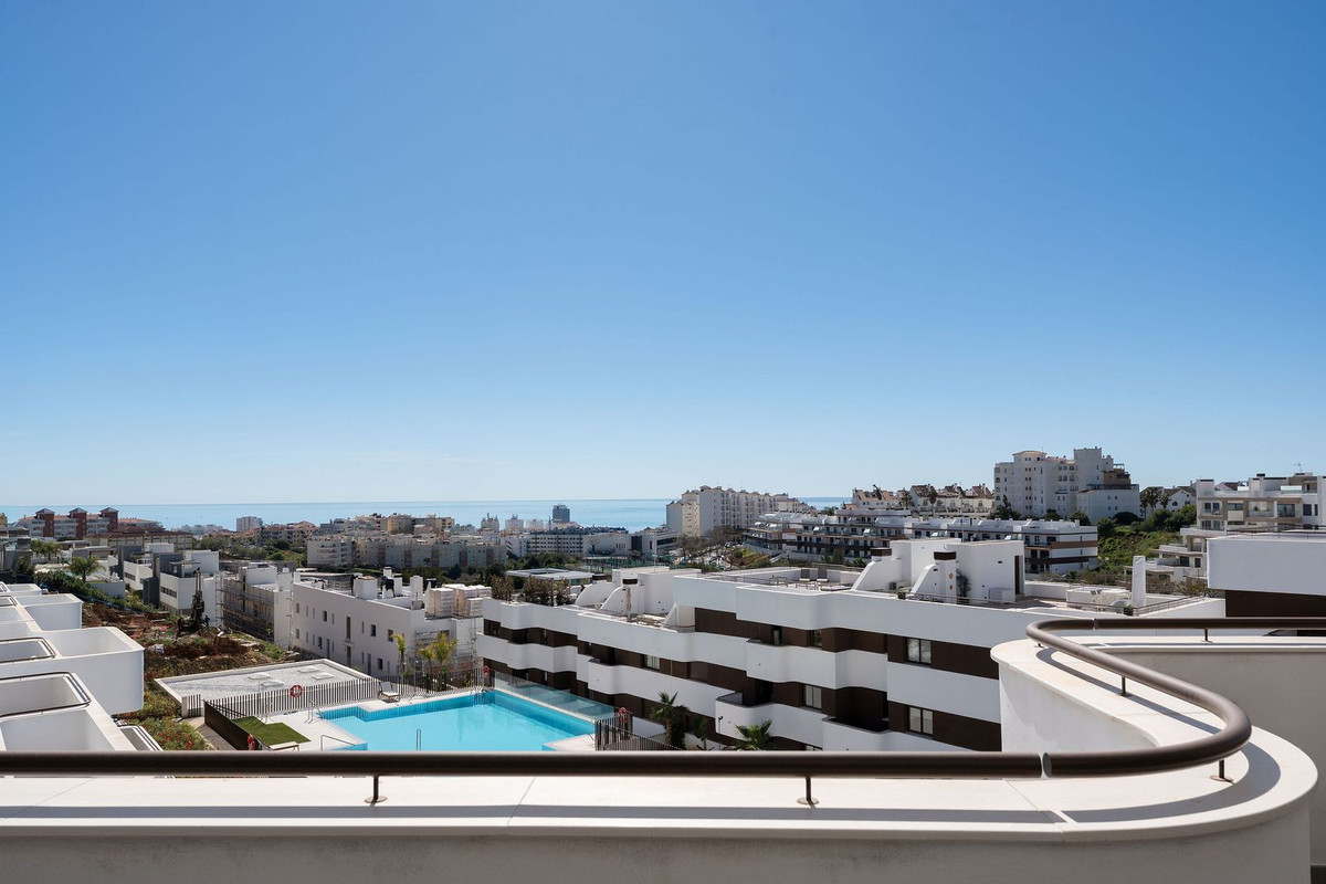 3 Bedroom Apartment for Sale in Estepona — view 10