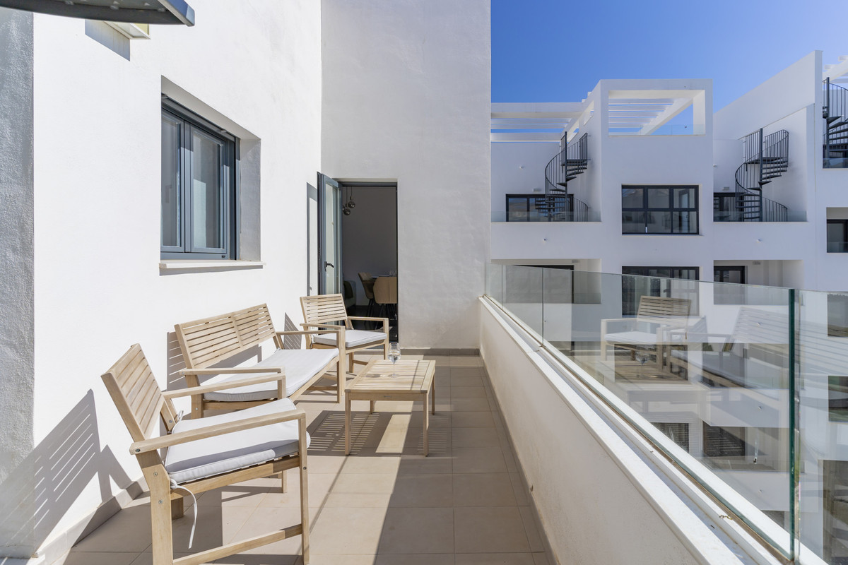 3 Bedroom Apartment for Sale in Estepona — 4