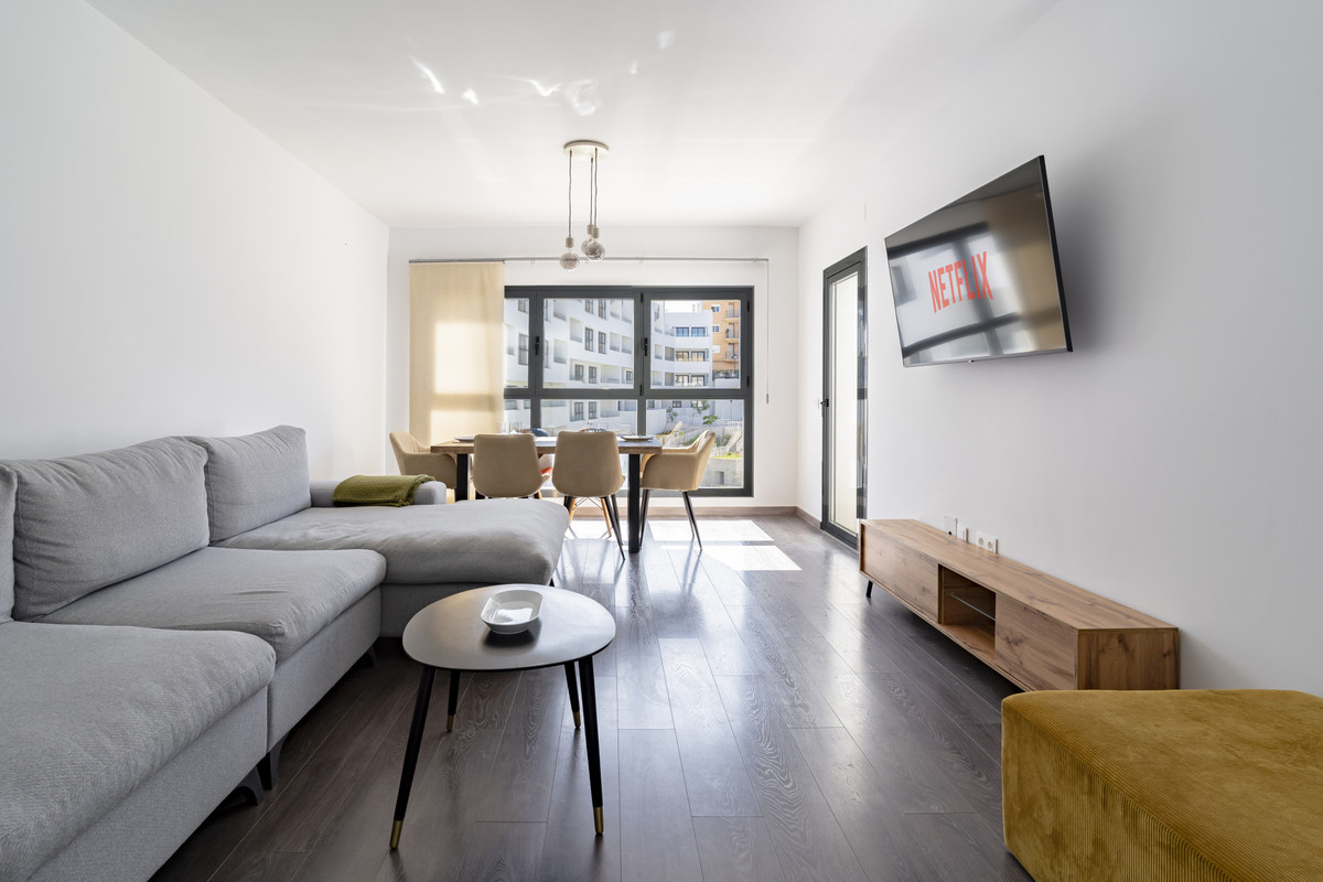 3 Bedroom Apartment for Sale in Estepona — 6