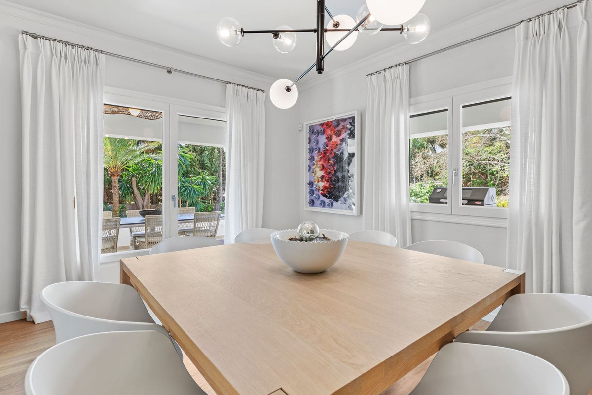 5 Bedroom Villa for Sale in The Golden Mile — 6