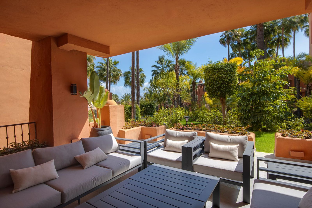 3 Bedroom Apartment for Sale in Puerto Banús — 7
