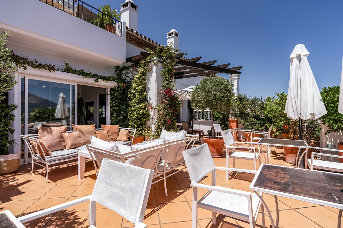 3 Bedroom Apartment for Sale in Nueva Andalucía — 7