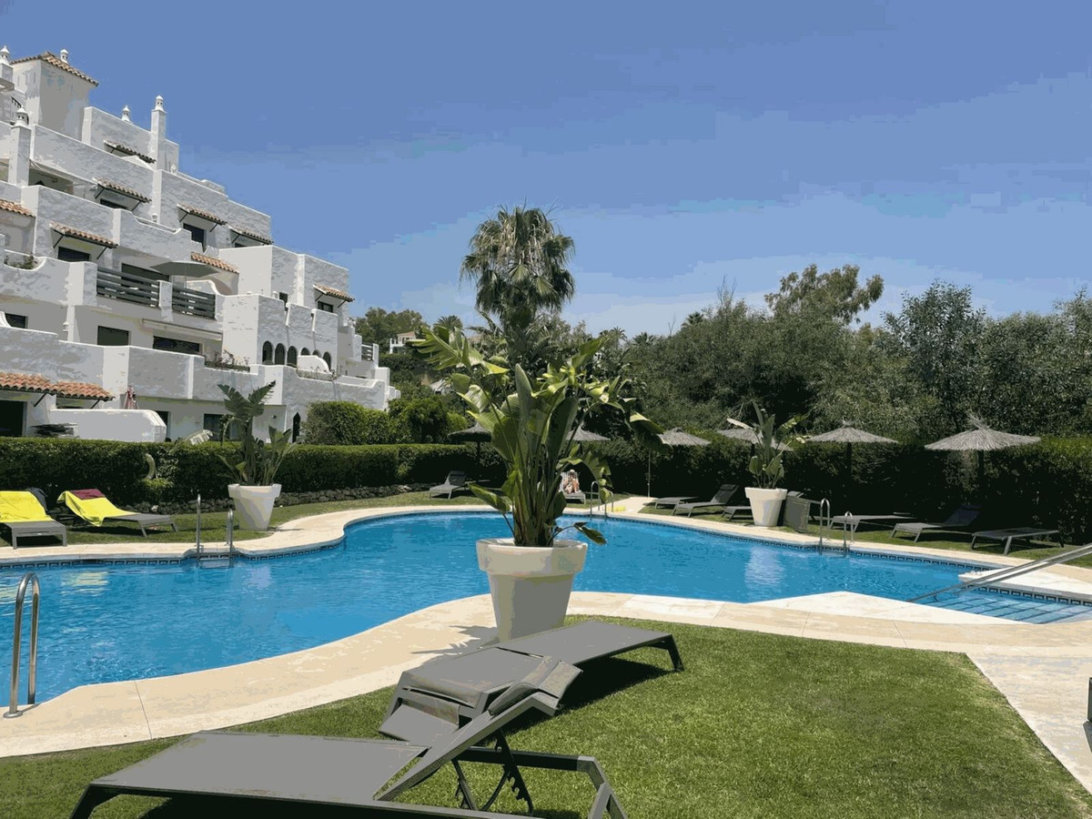 3 Bedroom Apartment for Sale in Selwo