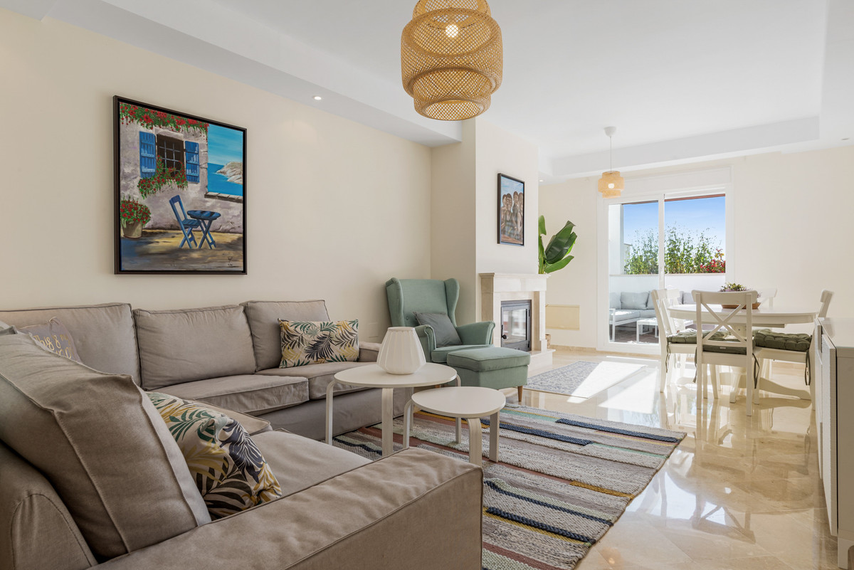 4 Bedroom Apartment for Sale in Nueva Andalucía