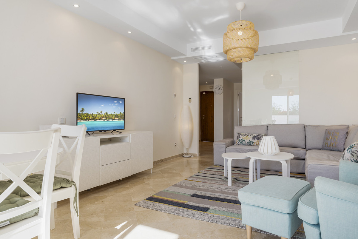 4 Bedroom Apartment for Sale in Nueva Andalucía — 4