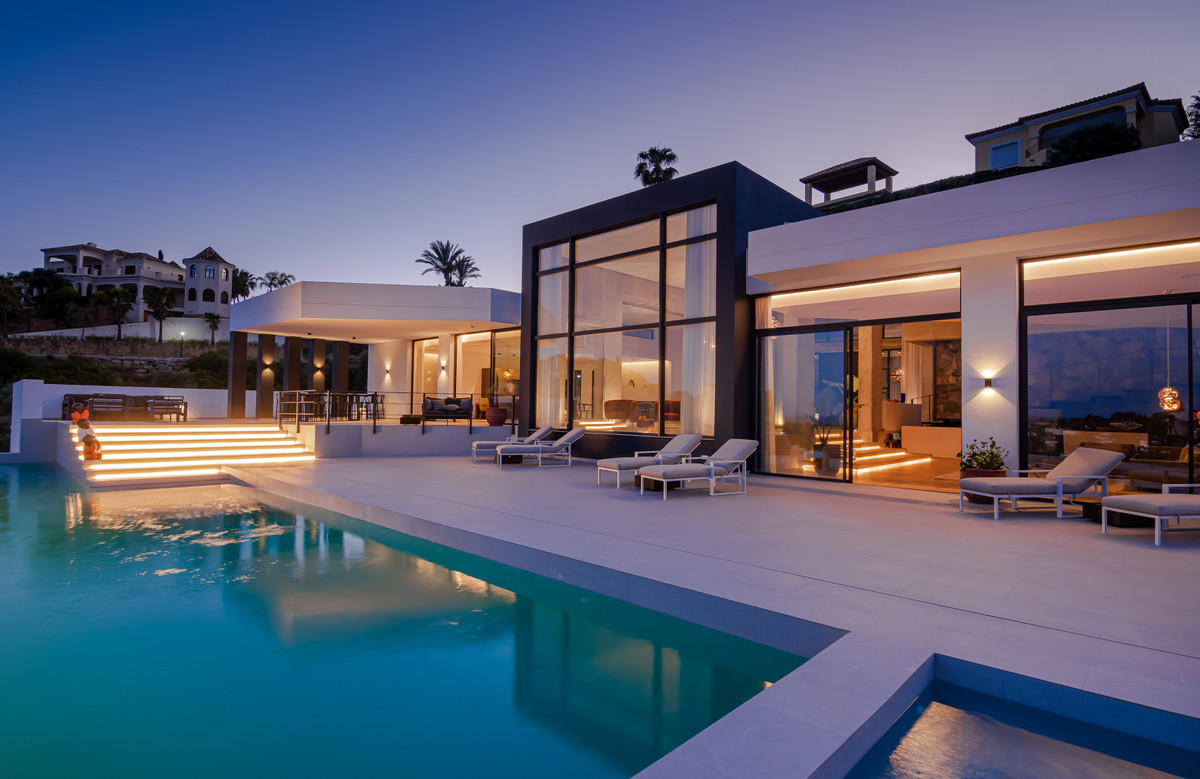 6 Bedroom Villa for Sale in Benahavís — 8