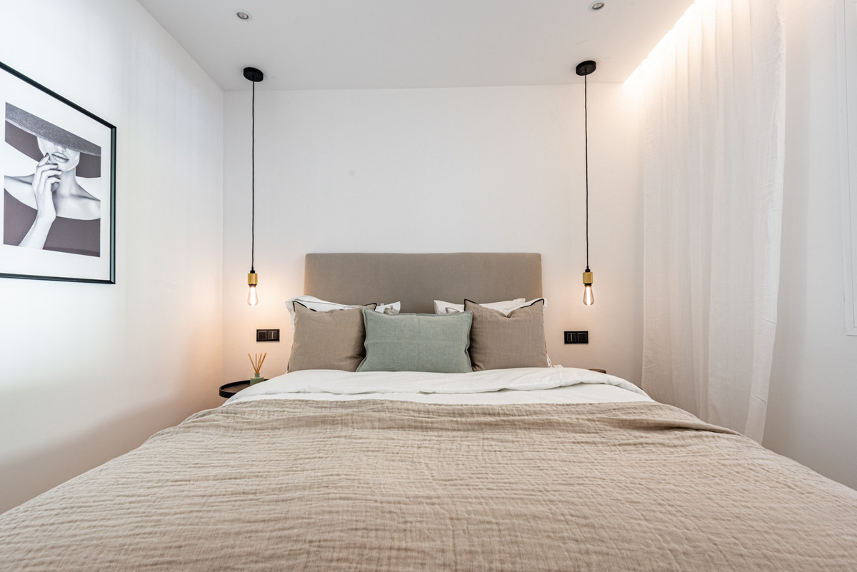 3 Bedroom Apartment for Sale in Marbella — 3