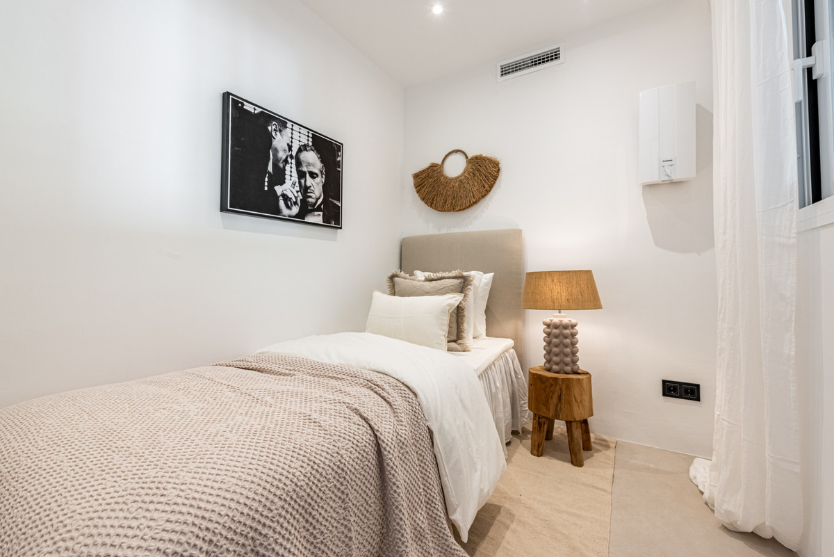 3 Bedroom Apartment for Sale in Marbella — 4