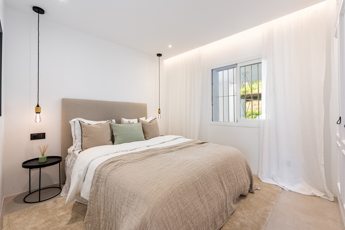 3 Bedroom Apartment for Sale in Marbella — view 10
