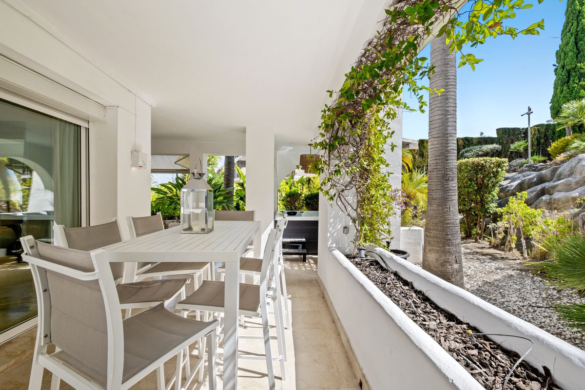 2 Bedroom Apartment for Sale in Marbella — 3