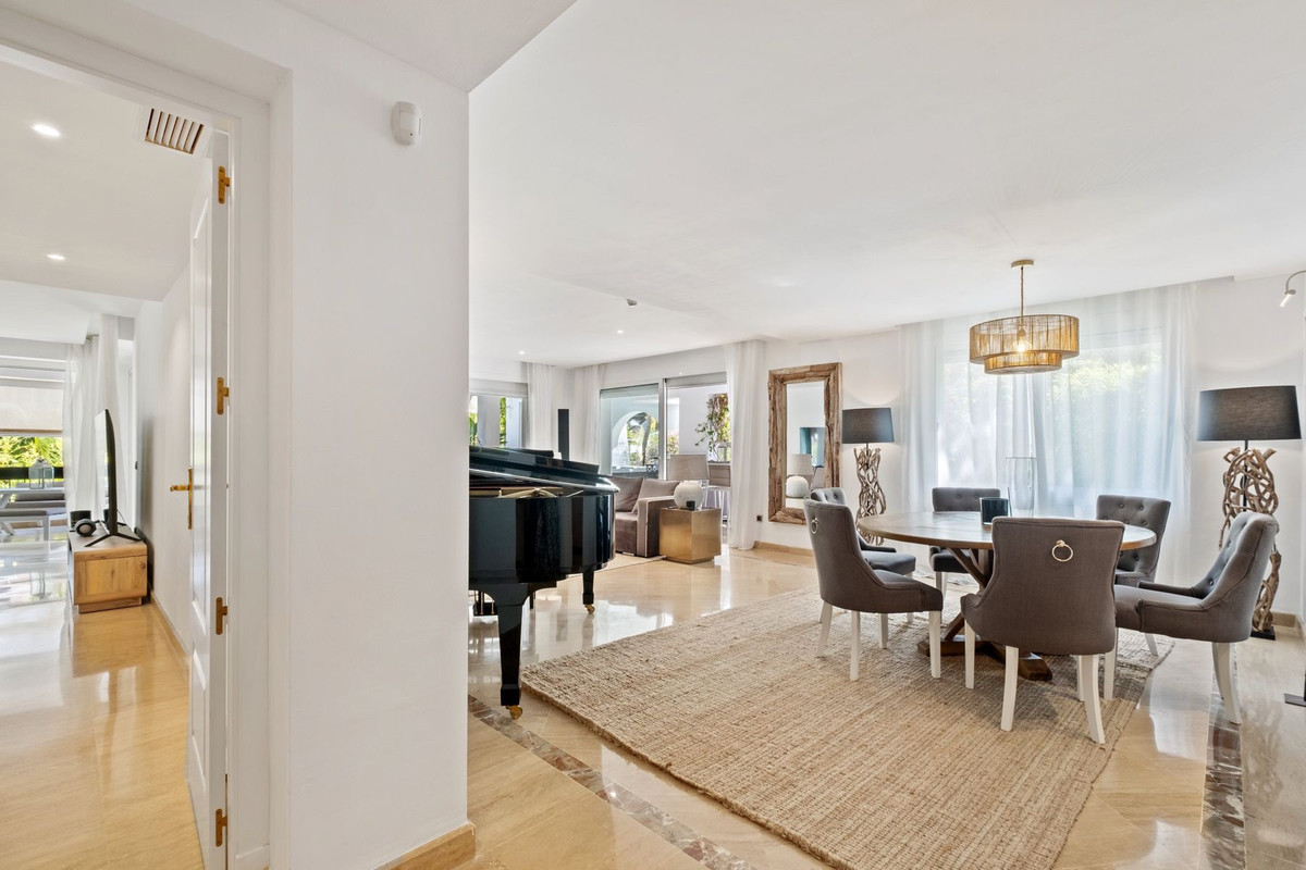 2 Bedroom Apartment for Sale in Marbella — 4