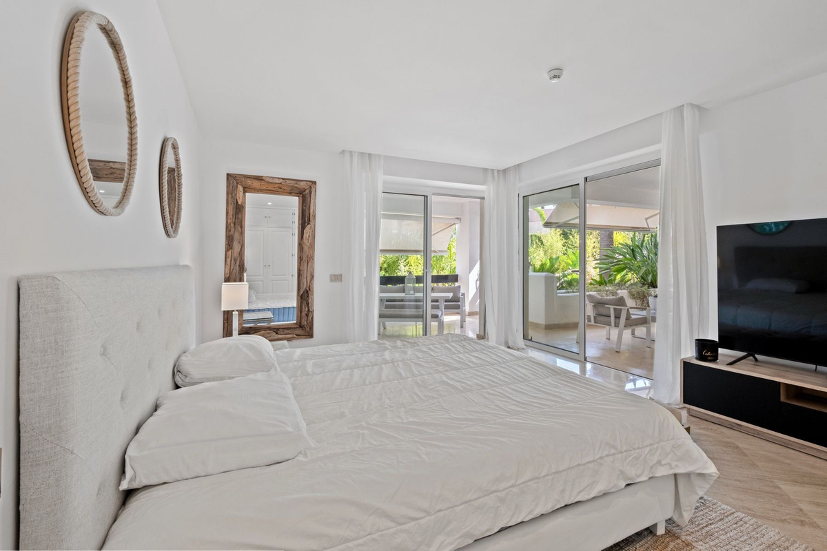 2 Bedroom Apartment for Sale in Marbella — view 10