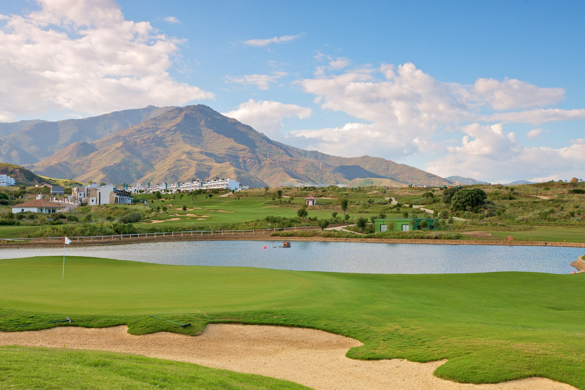 Plot for Sale in Valle Romano