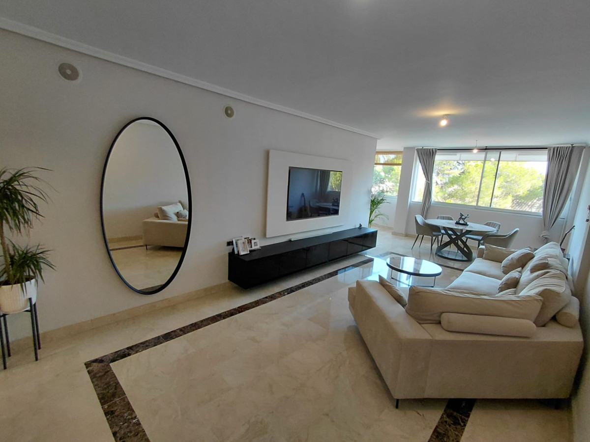 2 Bedroom Apartment for Sale in Nagüeles