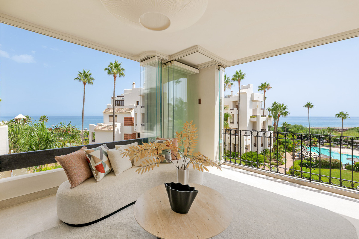 3 Bedroom Apartment for Sale in Estepona — 5