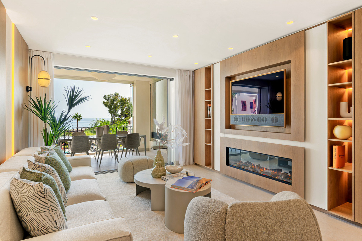 3 Bedroom Apartment for Sale in Estepona — view 10