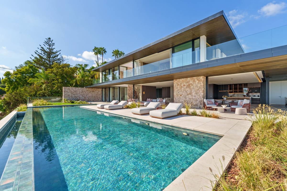 8 Bedroom Villa for Sale in Benahavís — 5