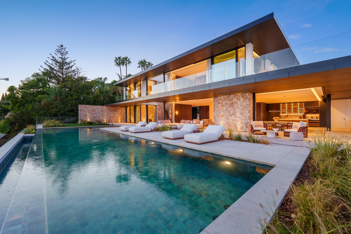 8 Bedroom Villa for Sale in Benahavís — 6