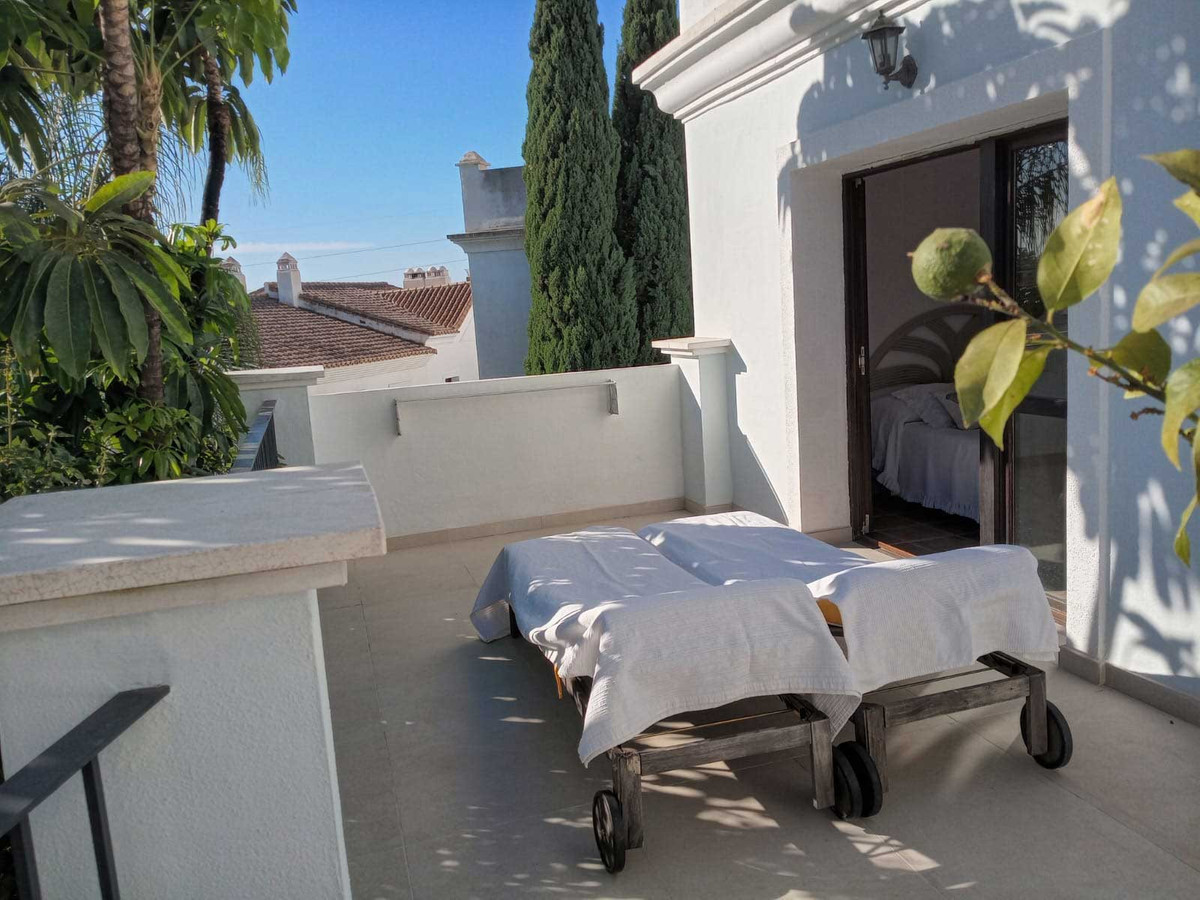 3 Bedroom Villa for Sale in El Paraiso — 5