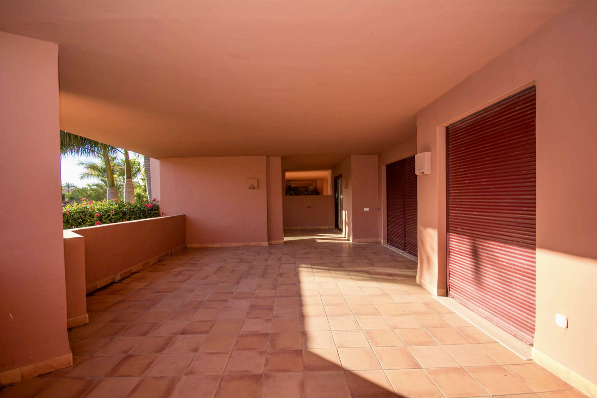 4 Bedroom Apartment for Sale in Estepona — 5