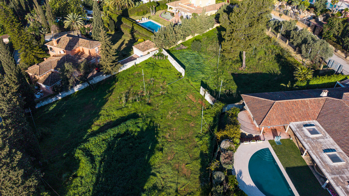 Plot for Sale in The Golden Mile — 7