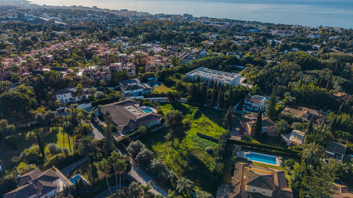 Plot for Sale in The Golden Mile — 8