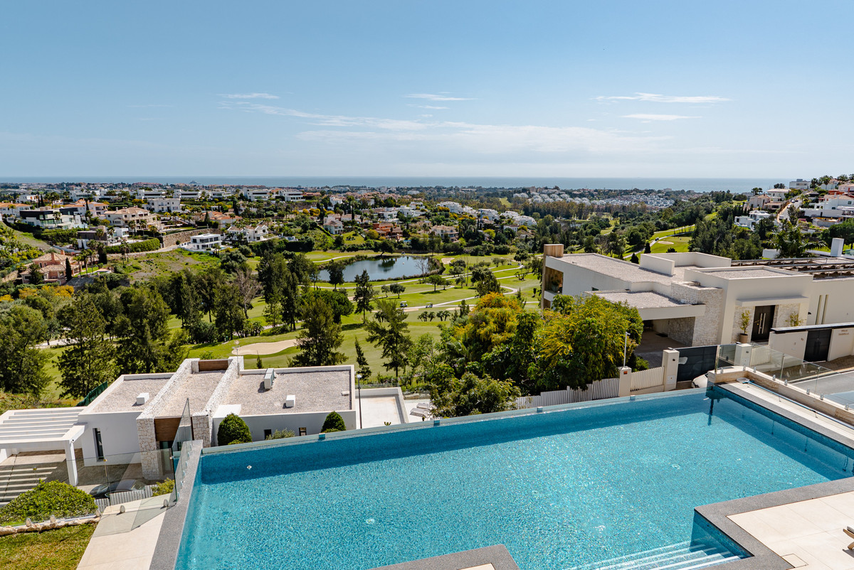 5 Bedroom Villa for Sale in Benahavís — 2
