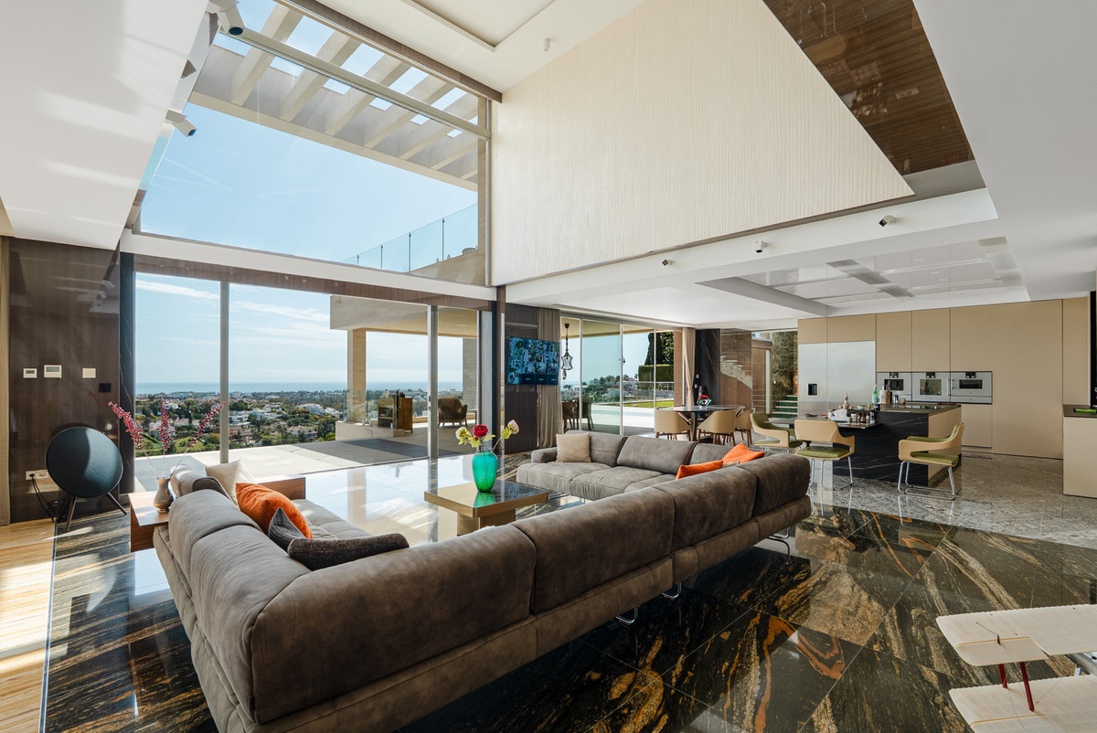 5 Bedroom Villa for Sale in Benahavís — 4