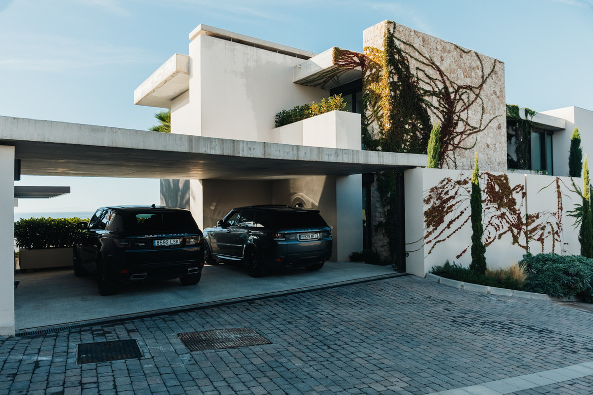 7 Bedroom Villa for Sale in La Quinta — 9