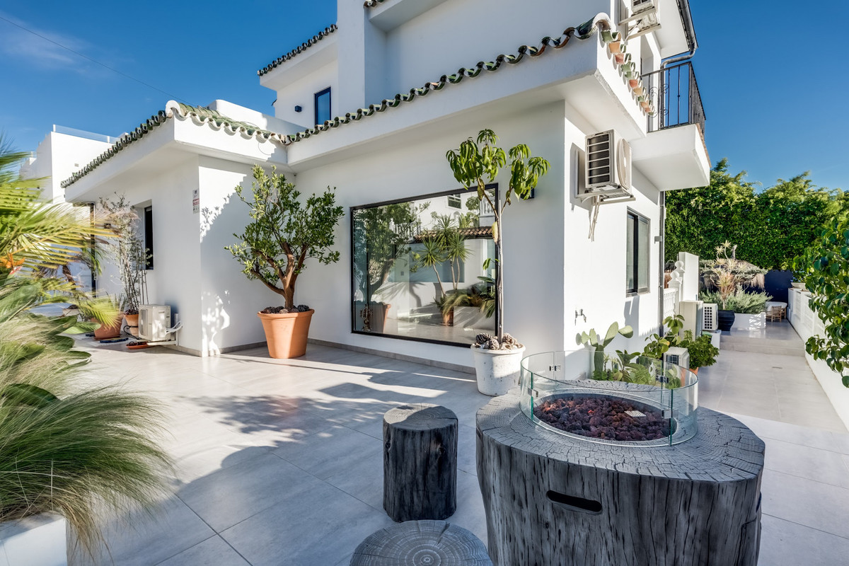 5 Bedroom Villa for Sale in Nueva Andalucía — 7