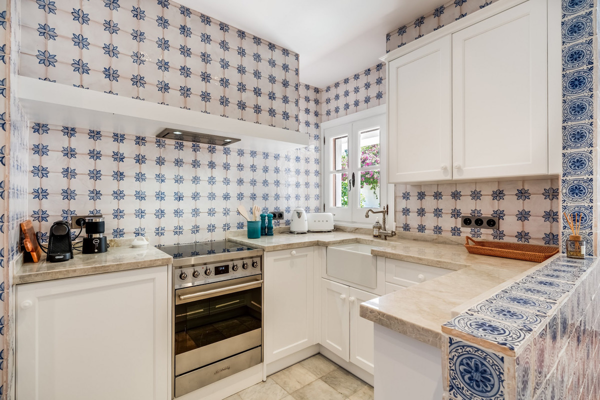 2 Bedroom Apartment for Sale in La Zagaleta — 5
