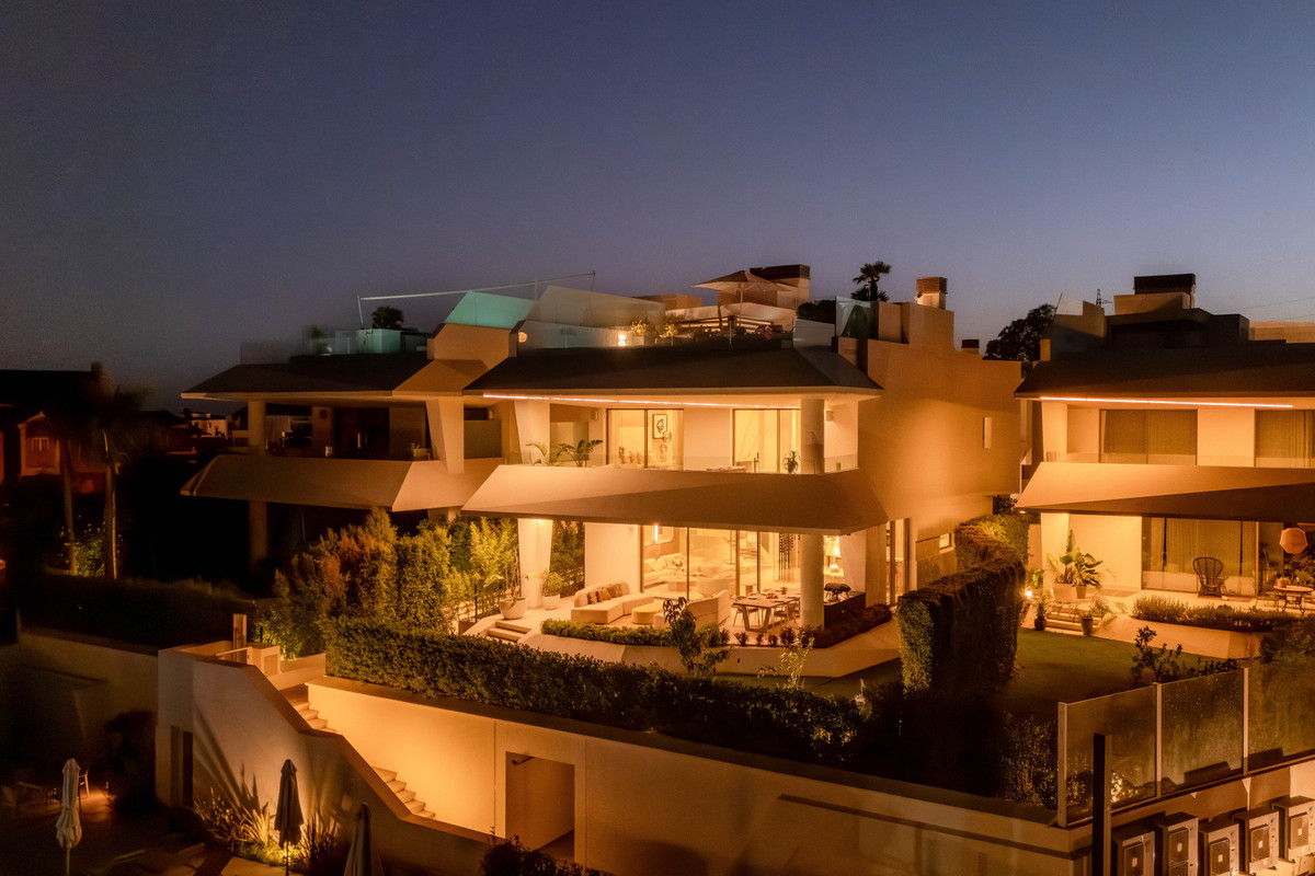 4 Bedroom Villa for Sale in Nueva Andalucía