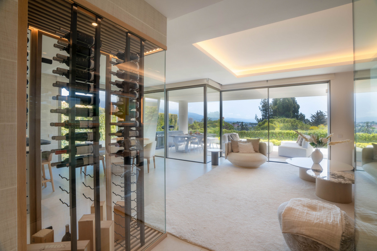 4 Bedroom Villa for Sale in Nueva Andalucía — view 10