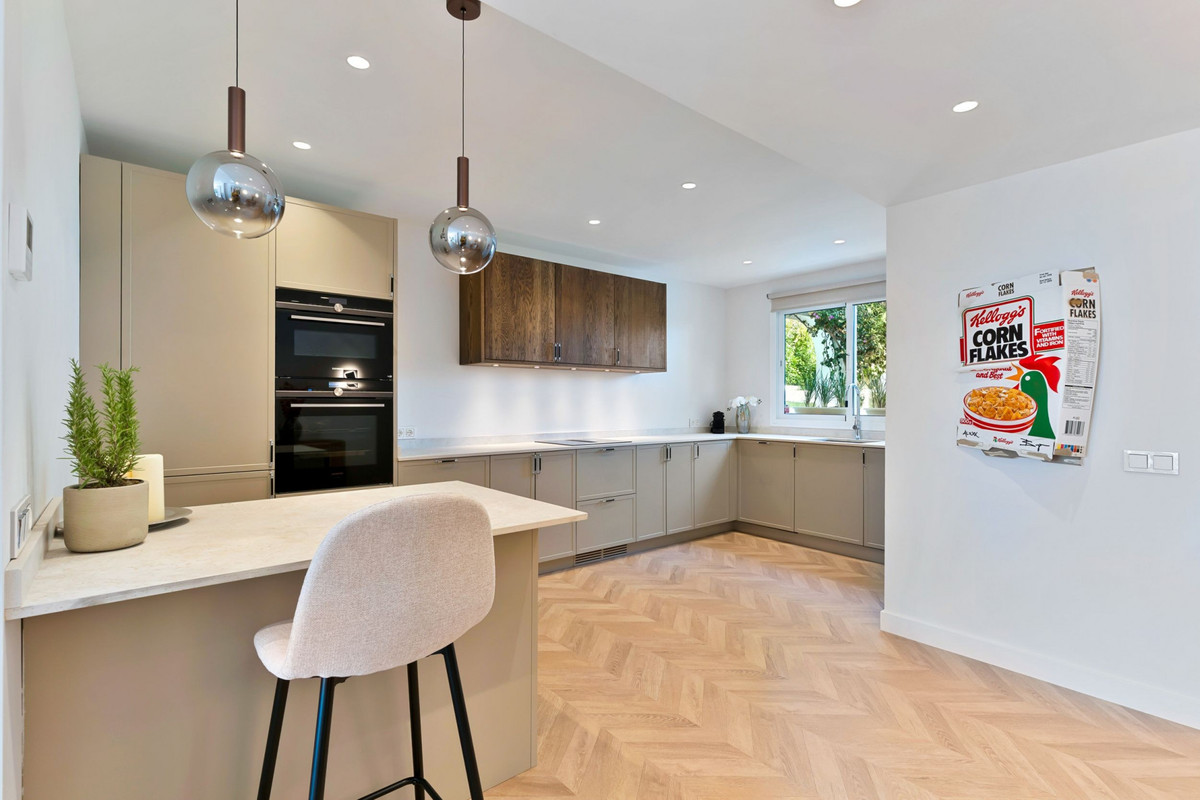 4 Bedroom Villa for Sale in Nagüeles — 3