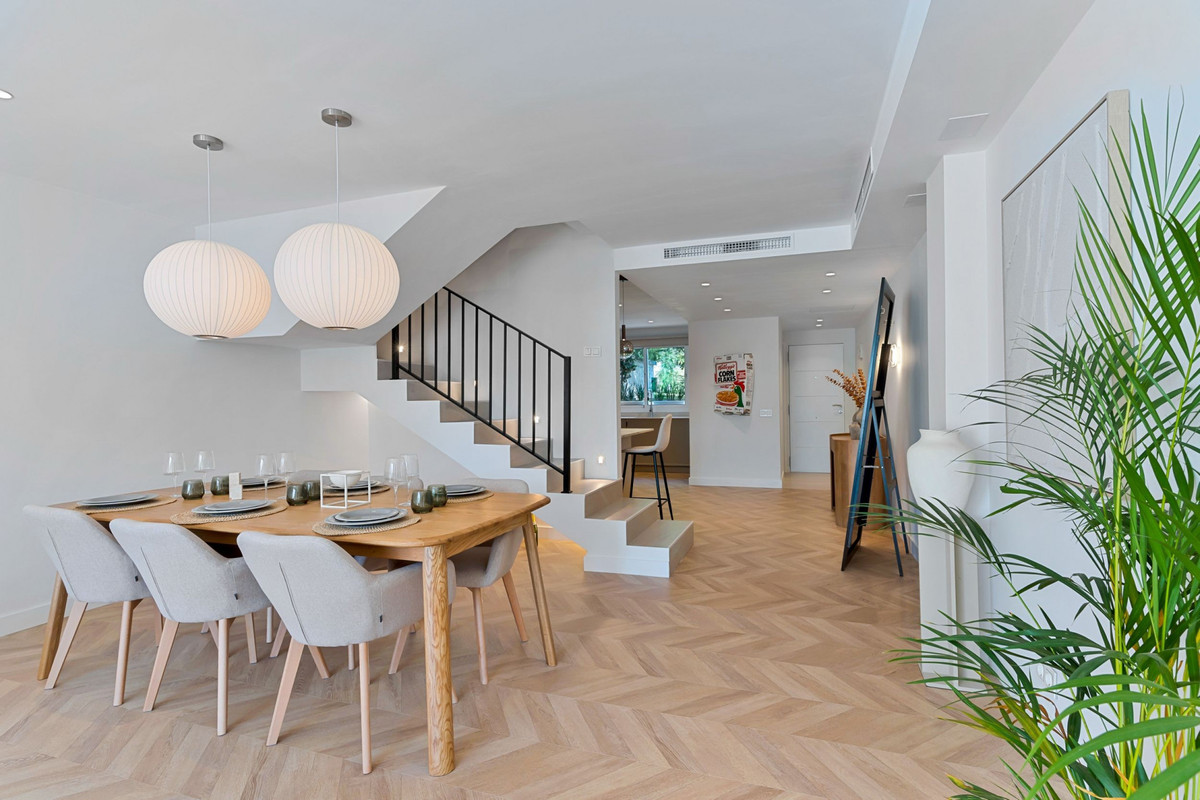 4 Bedroom Villa for Sale in Nagüeles — 5