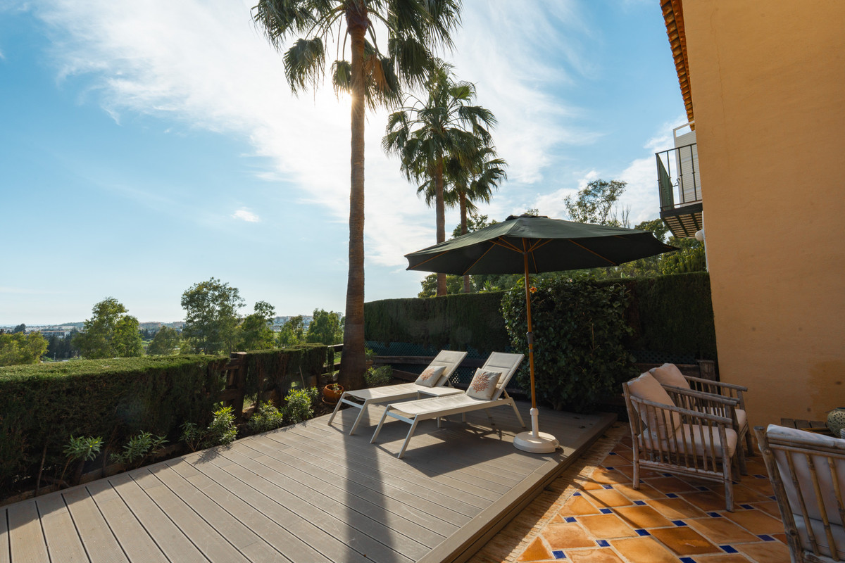 4 Bedroom Villa for Sale in Nueva Andalucía — 6