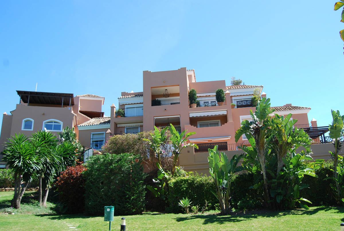 4 Bedroom Apartment for Sale in Guadalmina Alta
