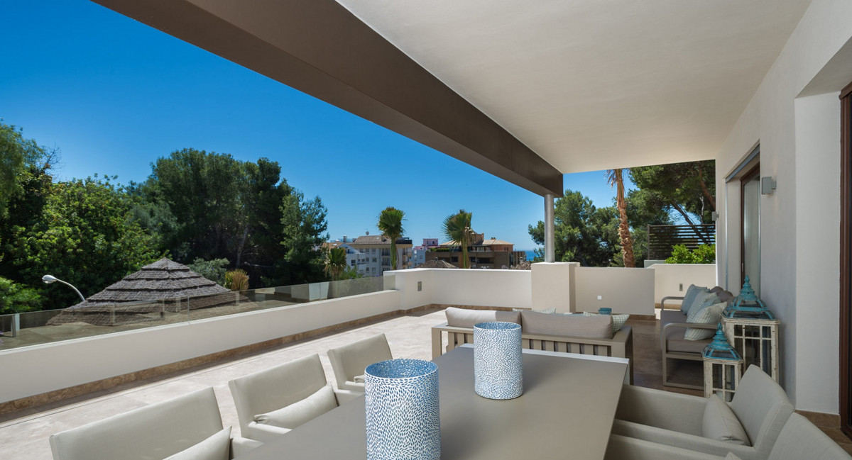 3 Bedroom Villa for Sale in Marbella — 2