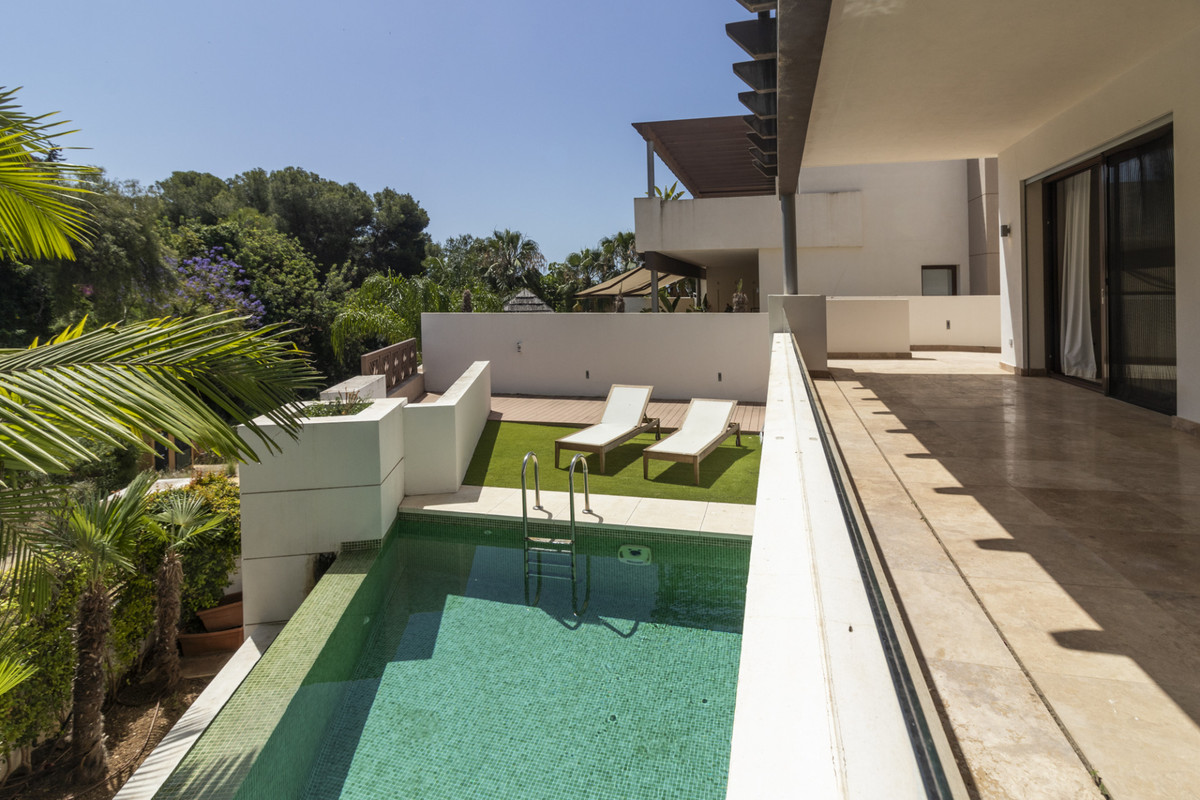 3 Bedroom Villa for Sale in Marbella — 3