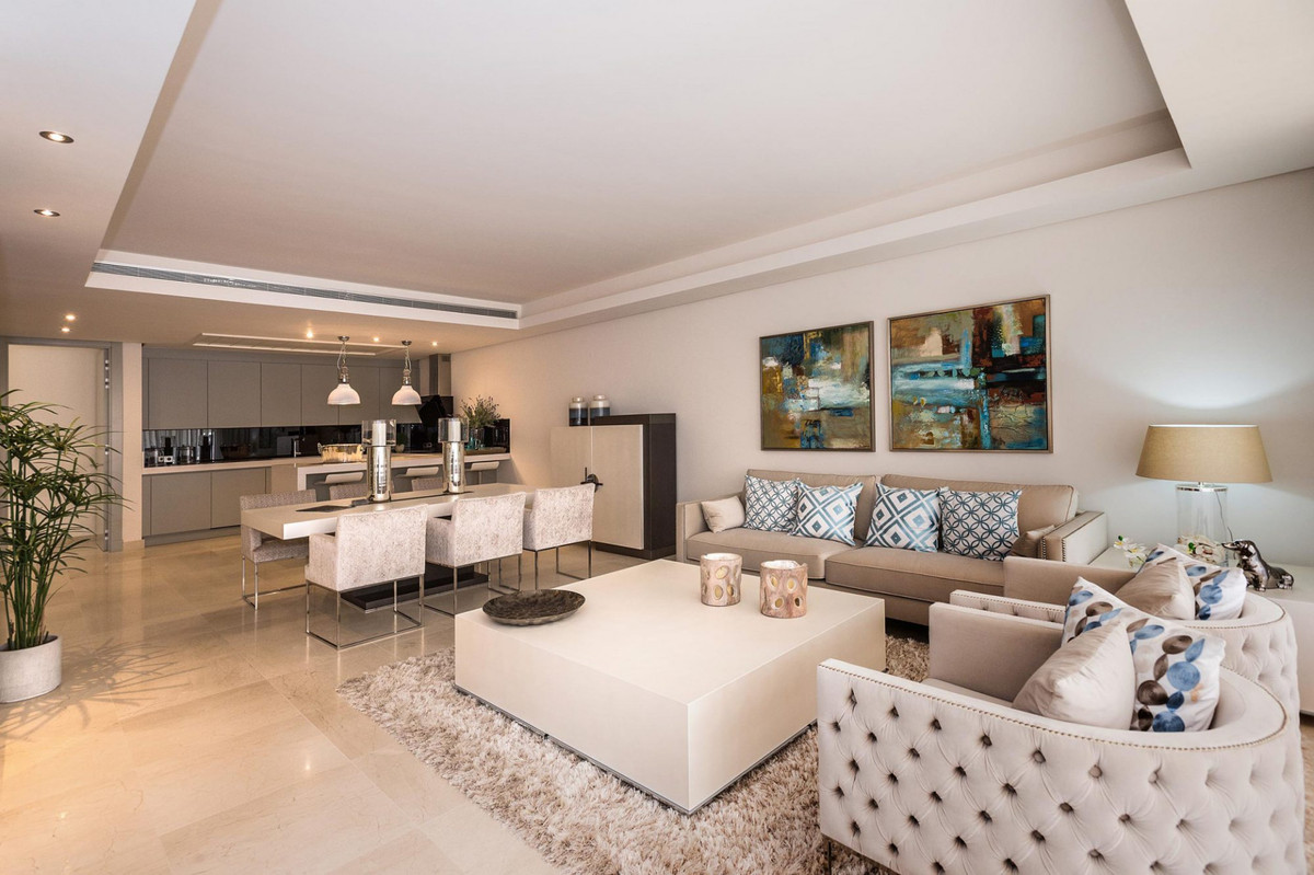 3 Bedroom Villa for Sale in Marbella — 4