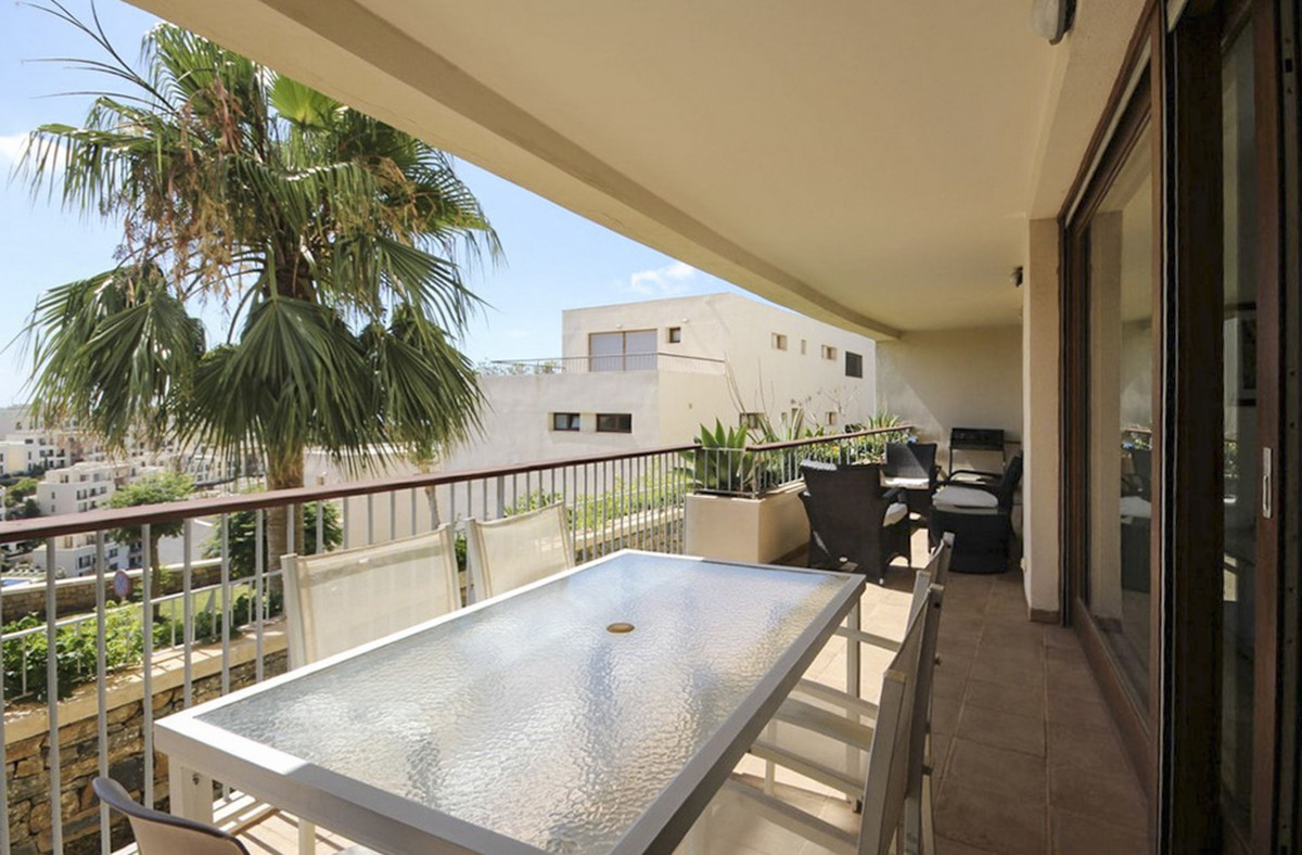 3 Bedroom Apartment for Sale in Marbella
