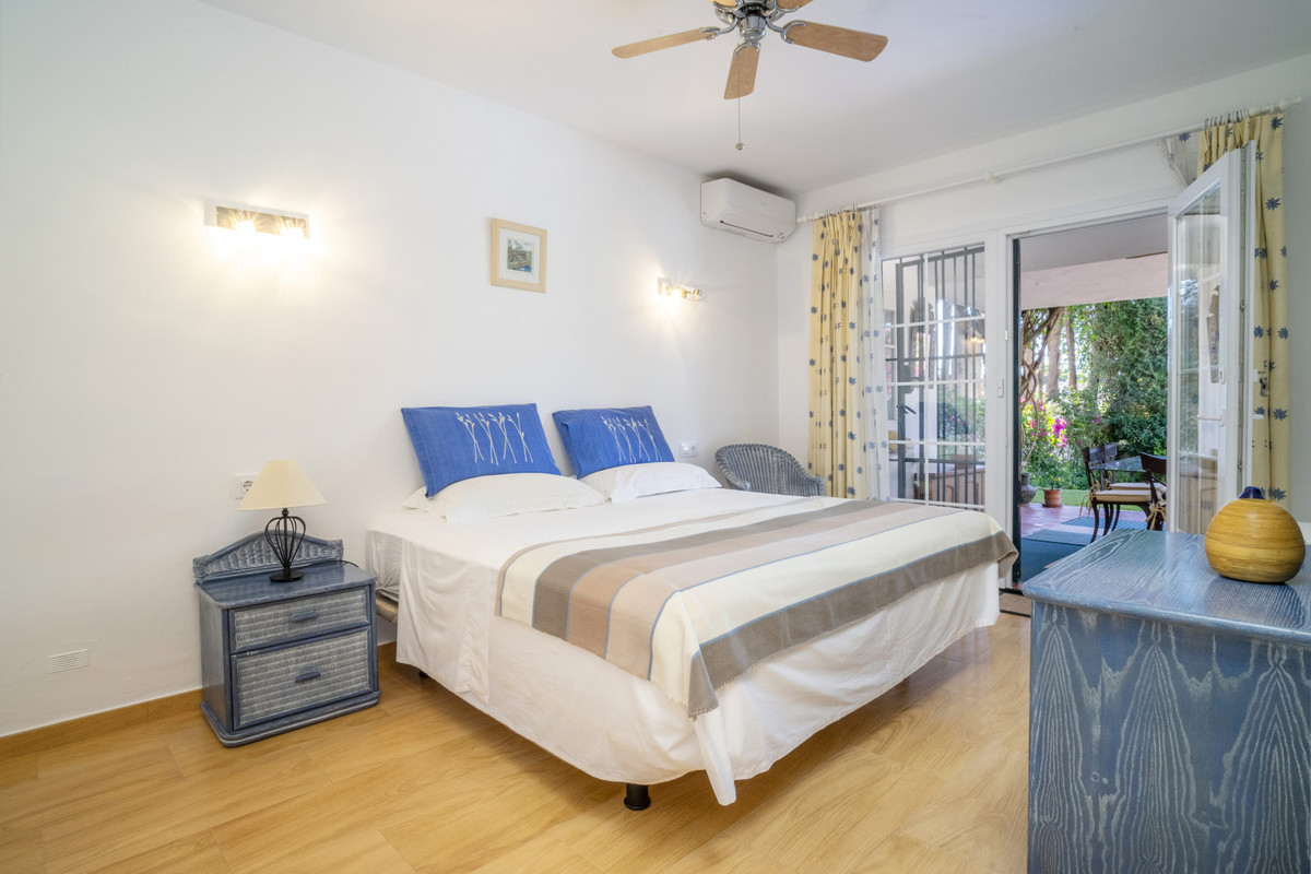 4 Bedroom Villa for Sale in Guadalmina Alta — 8