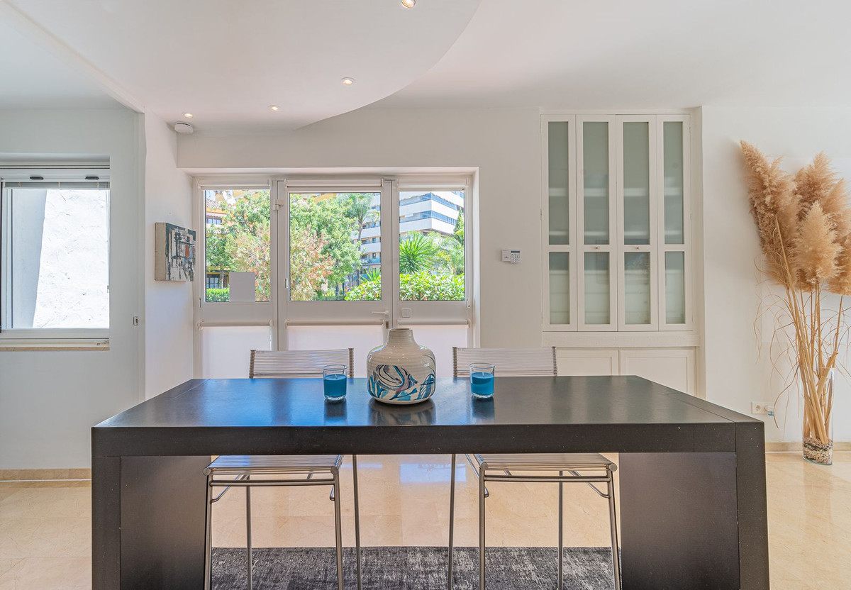 1 Bedroom Apartment for Sale in Marbella — 2